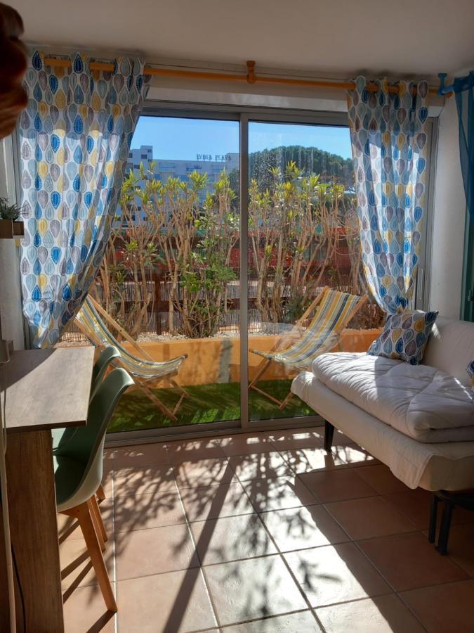 Appartement En Residence Avec Piscine Proche Mer Le Barcarès المظهر الخارجي الصورة